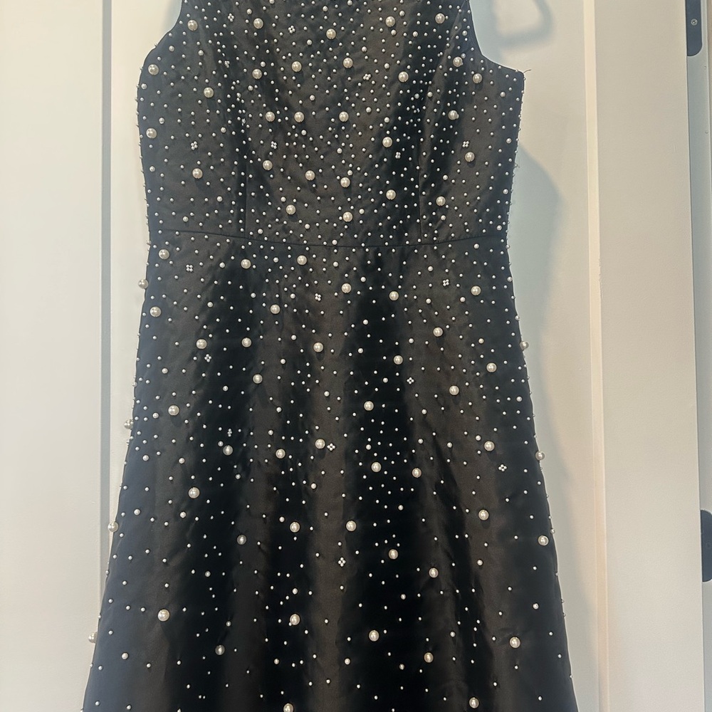 🎉🎄Adrianna Papell Black Dress with Pearl Accents